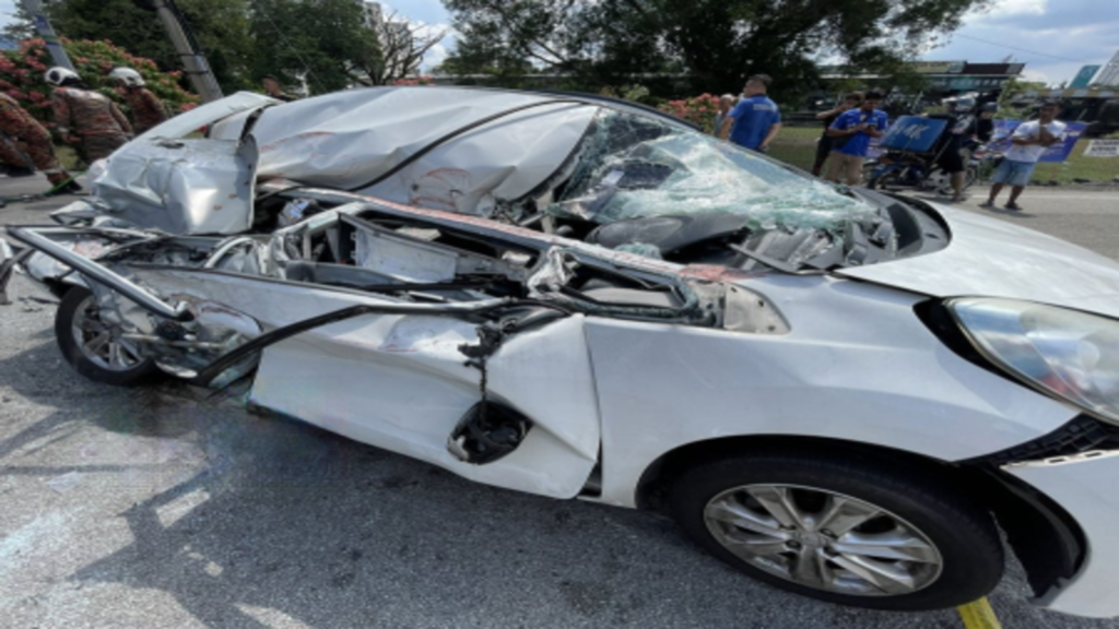 Penang Trailer Accident: Woman Killed | Driver Arrested