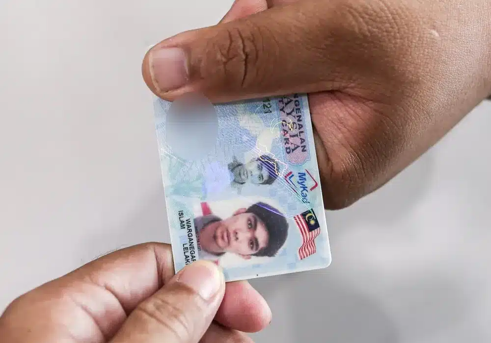 Business Bosses and the Separation Dilemma